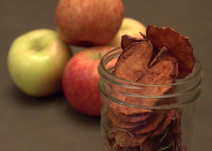 Apple Pie Chips | www.thebahamallama.wordpress.com