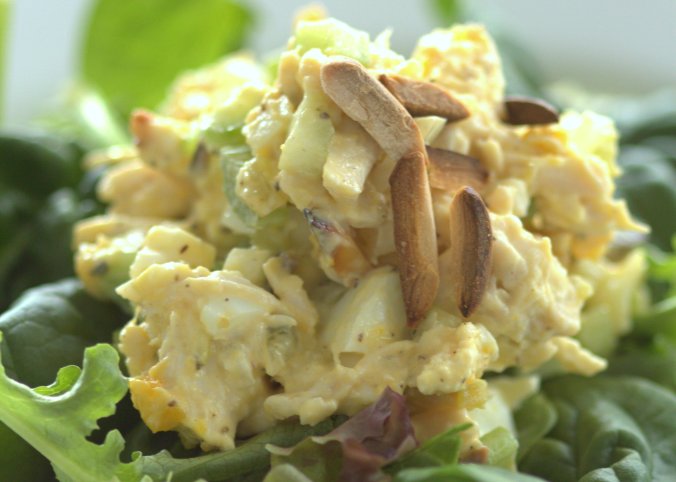 My Mom's Chicken Salad | www.thebahamallama.com 