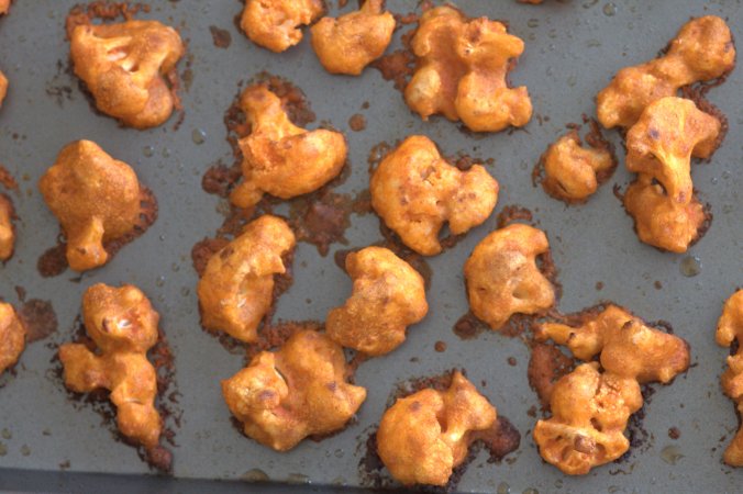 Buffalo Cauliflower Bites | www.thebahamallama.com