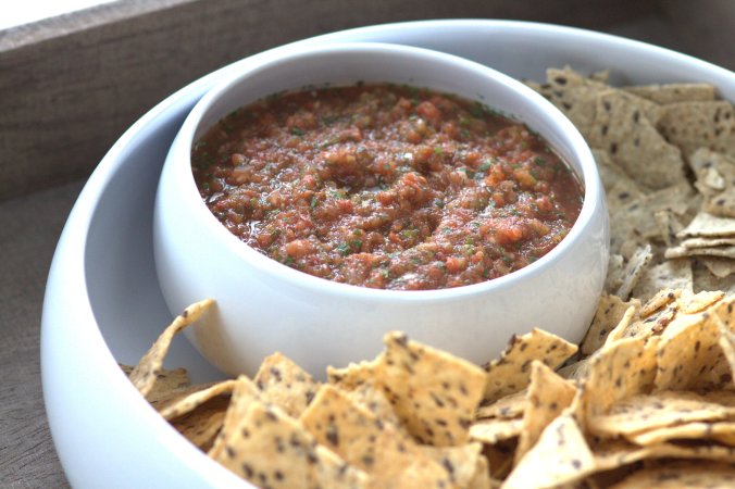 Restaurant Style Salsa | www.thebahamallama.com