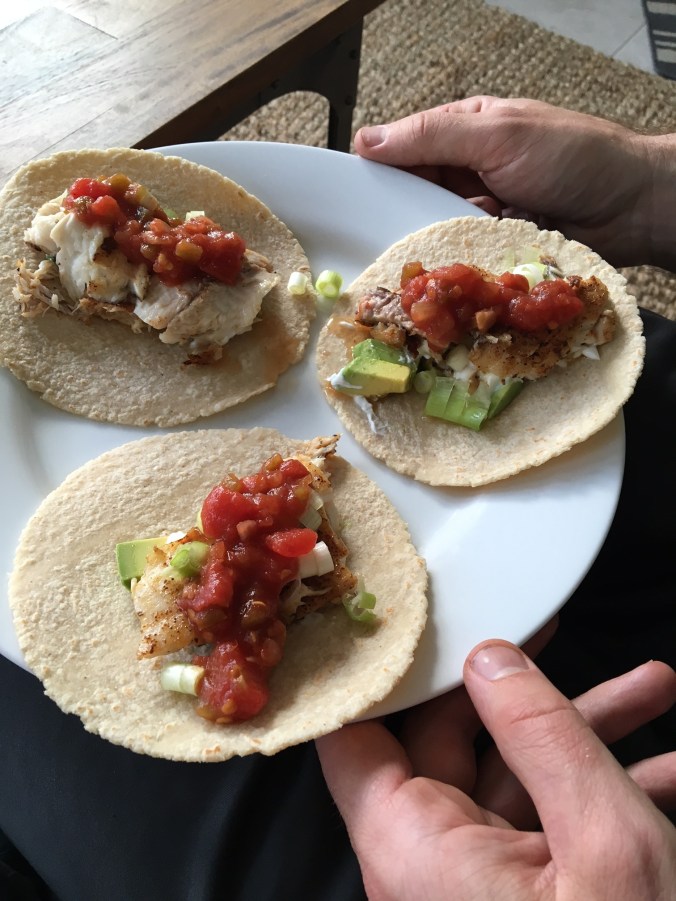 Easy Sunday Night Fish Tacos | www.thebahamallama.com