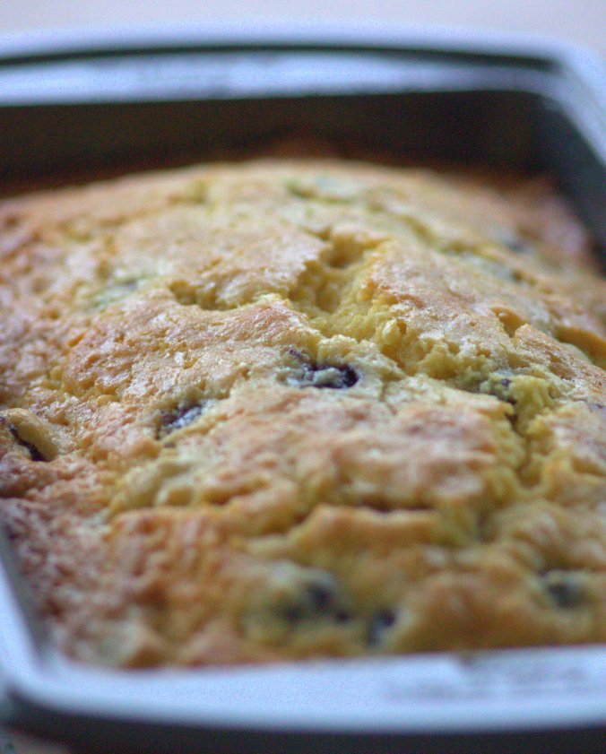 Lemon Blueberry Muffin Bread | www.thebahamallama.com