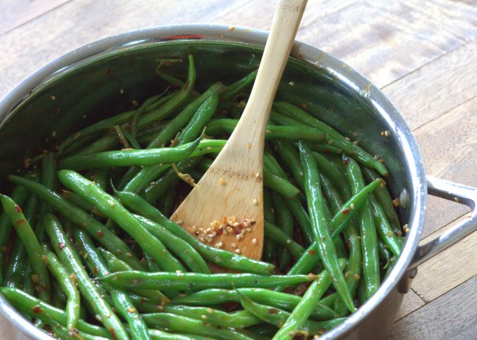 Quick Asian Style Sauteed Green Beans | www.thebahamallama..com