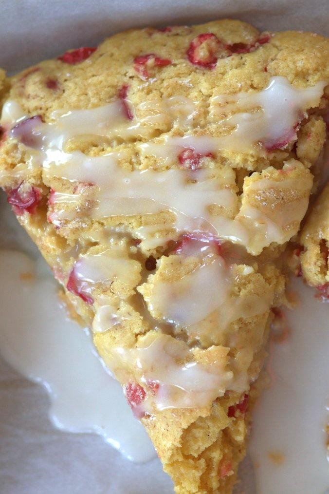 Lemon Cranberry Scones with Lemon Glaze | www.thebahamallama.com