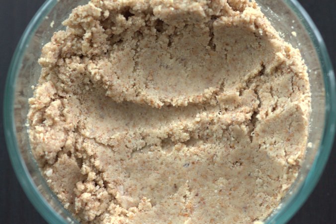 Homemade Almond Butter | www.thebahamallama.com
