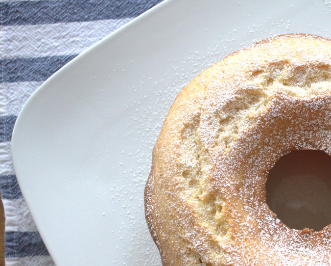 Lemon Italian Cream Cake | www.thebahamallama.com