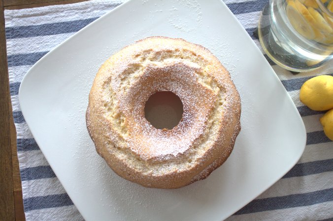 Lemon Italian Cream Cake | www.thebahamallama.com