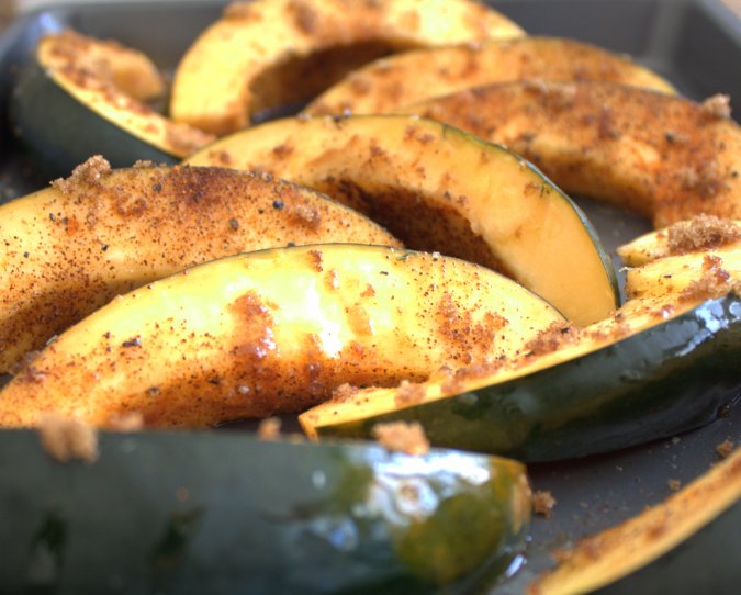 Kale Salad with Chili Roasted Acorn Squash | www.thebahamallama.com