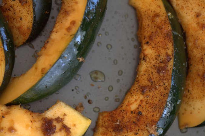 Kale Salad with Chili Roasted Acorn Squash | www.thebahamallama.com