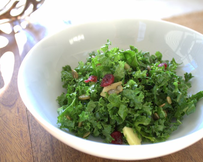 Kale Salad with Chili Roasted Acorn Squash | www.thebahamallama.com