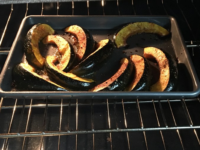 Brown Sugar Chili Roasted Acorn Squash | www.thebahamallama.com
